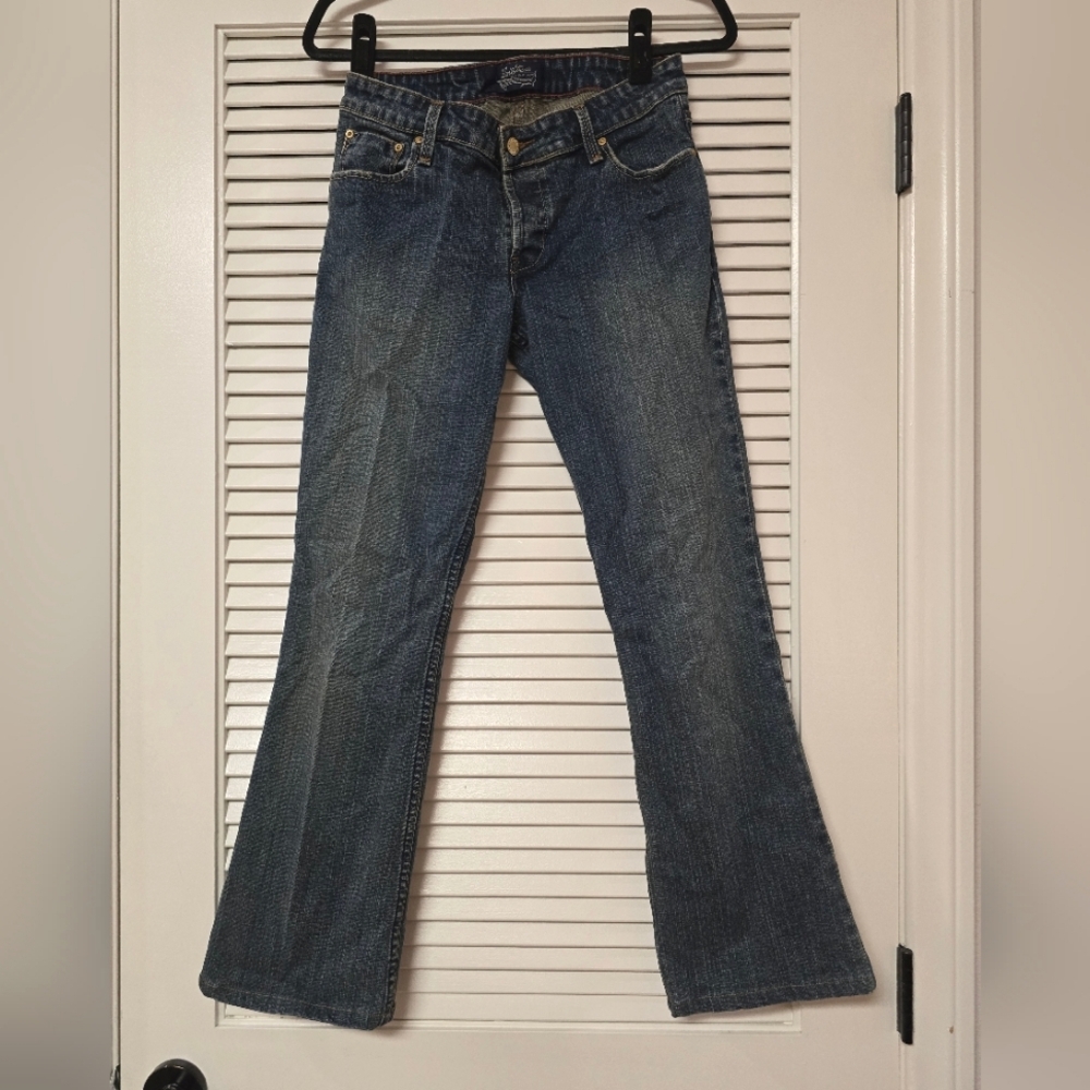 Levi Strauss - Stretch Low Rise Slim Bootcut Distressed Jeans With Pockets